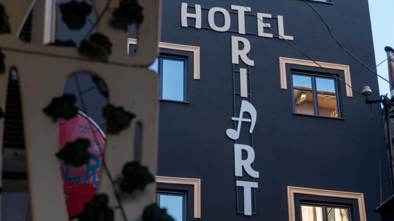 Hotel Triart Korce Exterior photo