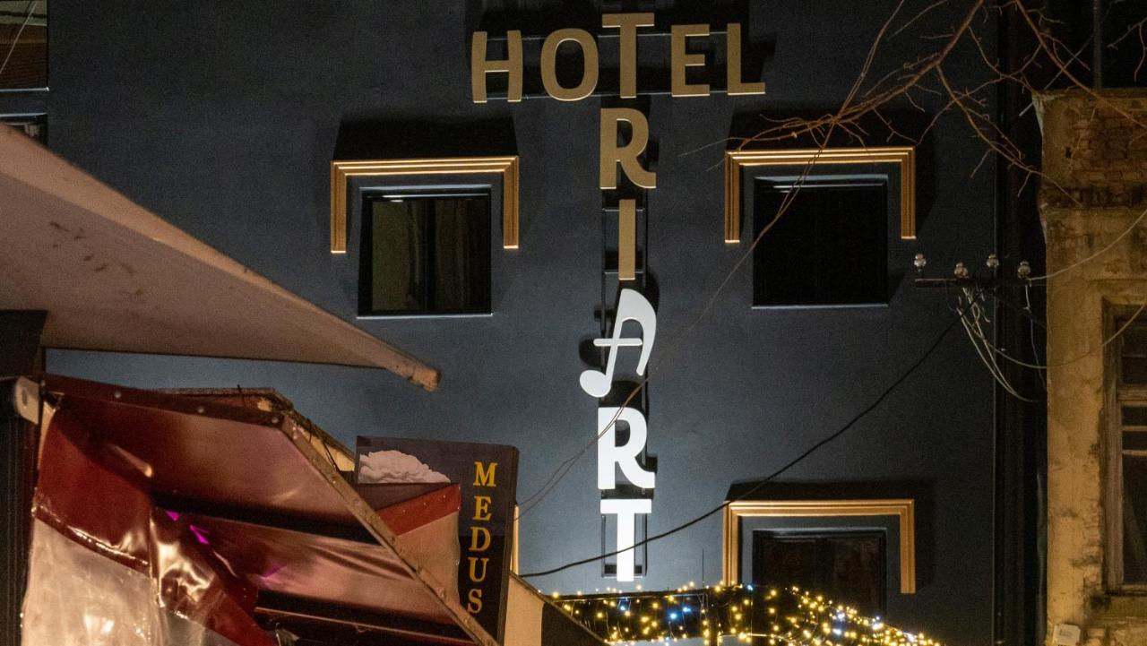 Hotel Triart Korce Exterior photo